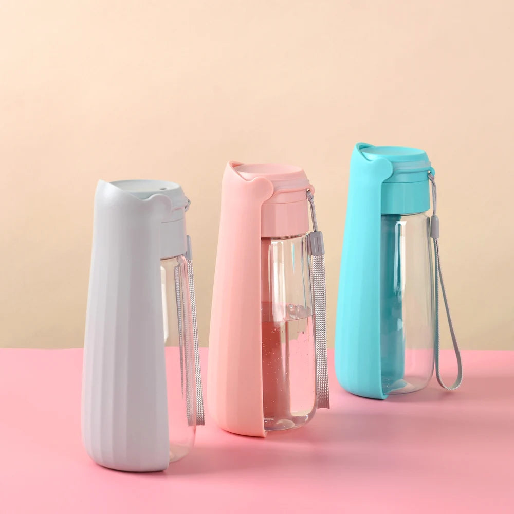 🐶 Portable Dog Water Bottle with Leak-Proof System – Easy Hydration on Any Walk